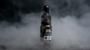 CBD – naturalne wsparcie organizmu. Czym są olejki konopne i jak działają?